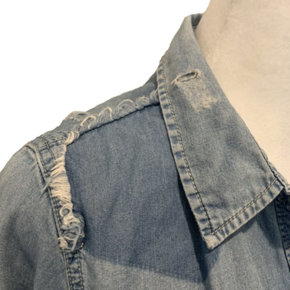 Vanilla Star Denim long sleeve shirt w/ snap buttons, fringe bottom size Med - Picture 5 of 10